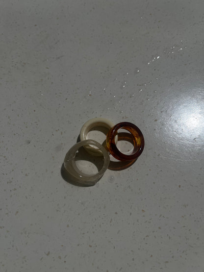 Resin honey ring